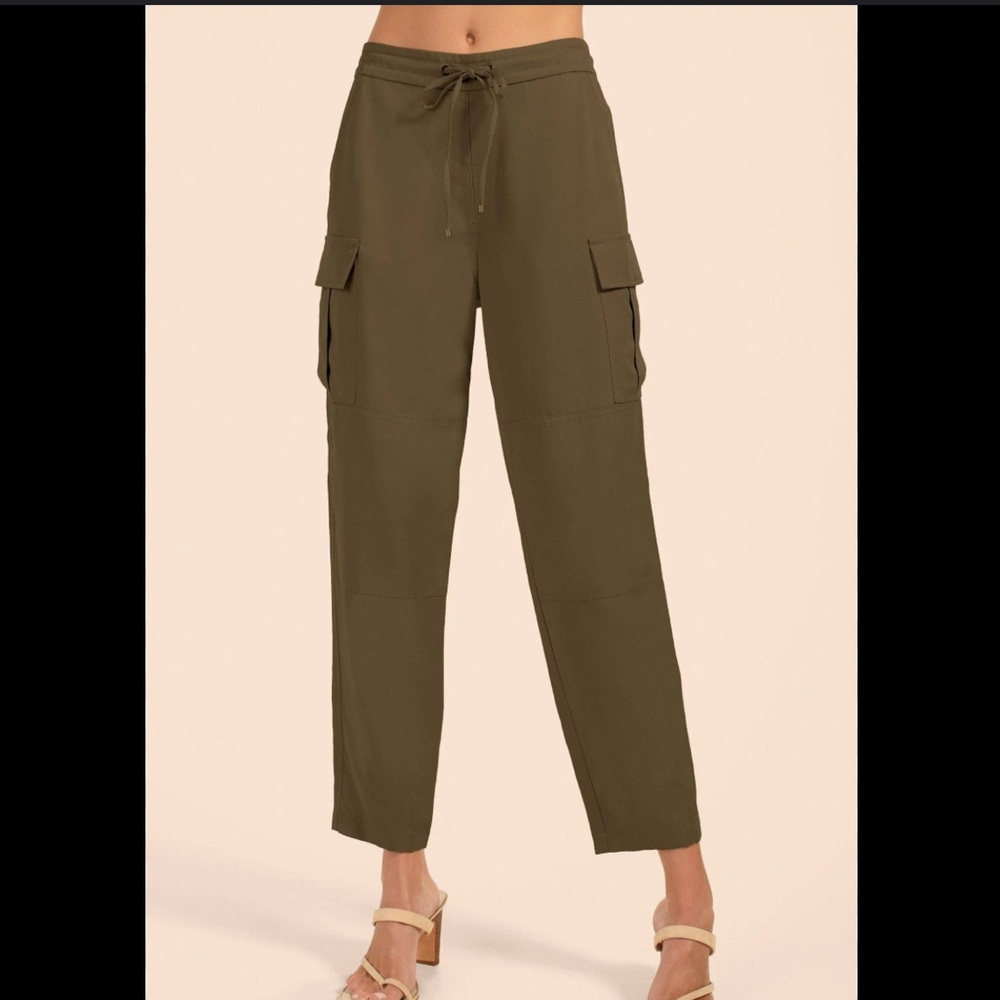 Trina Turk Take A Break Cargo Pant - NWT!